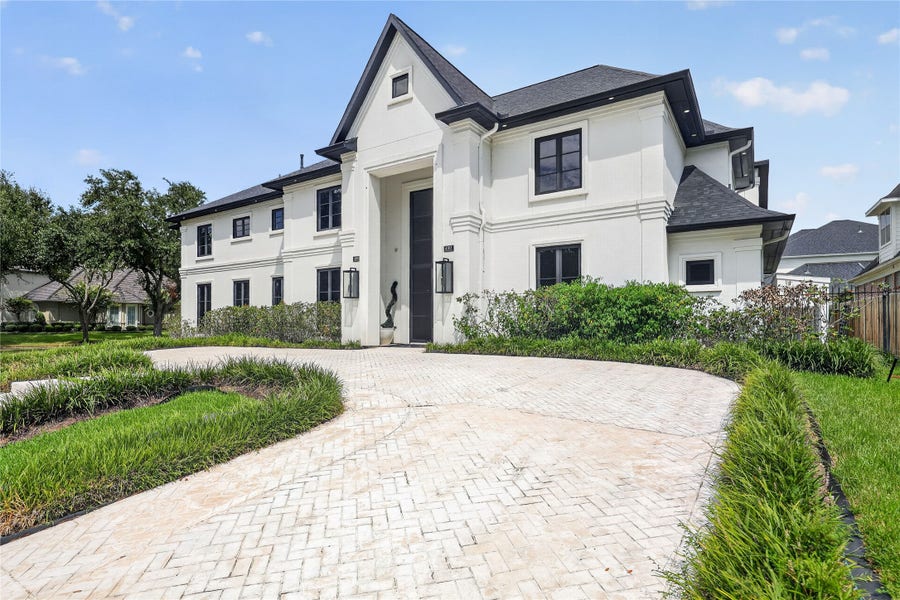 Property photo for 4103 Thistle Hill Court, Sugar Land, TX