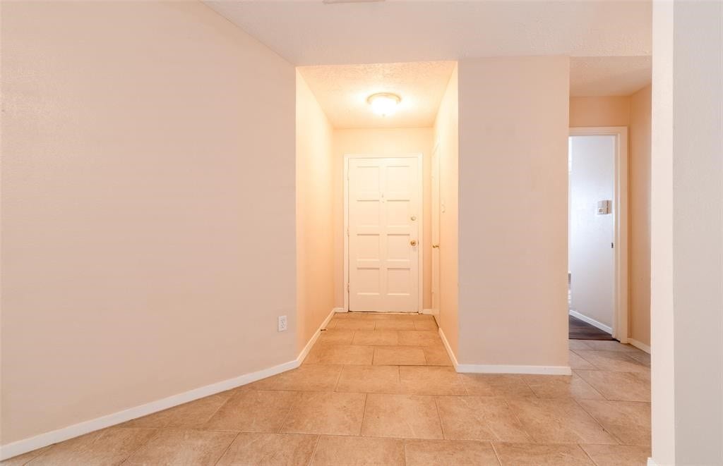 2527 Colonial Ridge Drive, Friendswood, TX 77546 2527 Colonial Ridge Drive, Friendswood, TX 77546