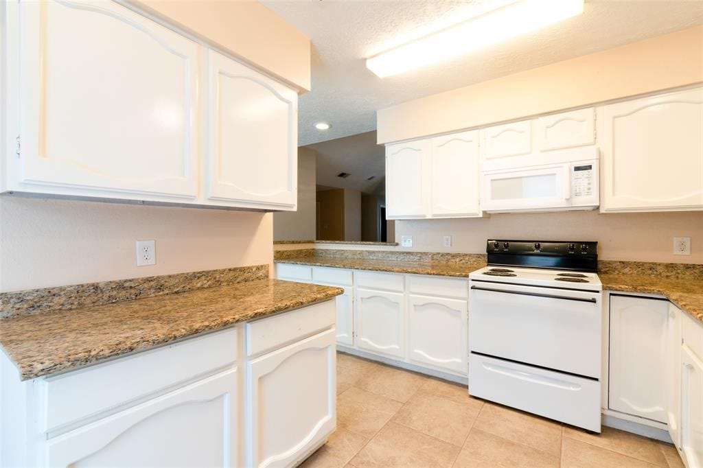 2527 Colonial Ridge Drive, Friendswood, TX 77546 2527 Colonial Ridge Drive, Friendswood, TX 77546