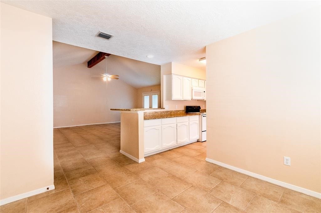 2527 Colonial Ridge Drive, Friendswood, TX 77546 2527 Colonial Ridge Drive, Friendswood, TX 77546
