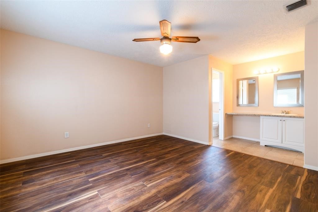 2527 Colonial Ridge Drive, Friendswood, TX 77546 2527 Colonial Ridge Drive, Friendswood, TX 77546