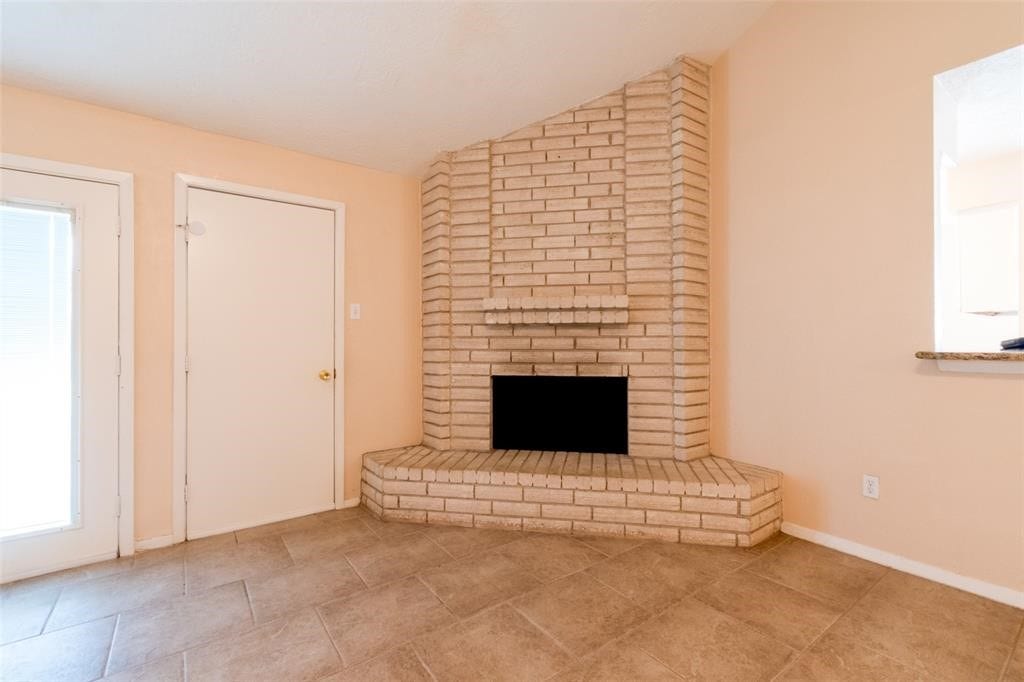 2527 Colonial Ridge Drive, Friendswood, TX 77546 2527 Colonial Ridge Drive, Friendswood, TX 77546