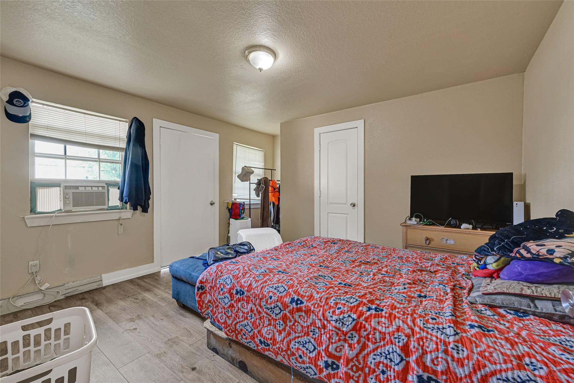 7401 Helmers Street, Houston, TX 77022 7401 Helmers Street, Houston, TX 77022