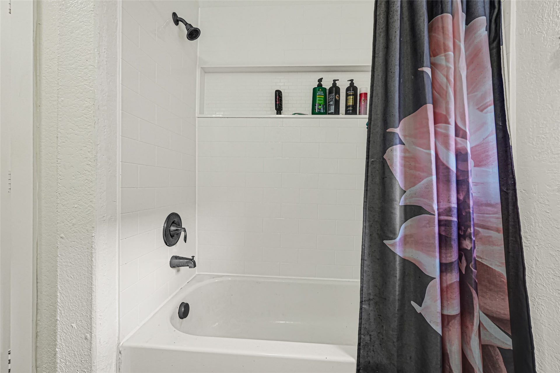 7401 Helmers Street, Houston, TX 77022 7401 Helmers Street, Houston, TX 77022