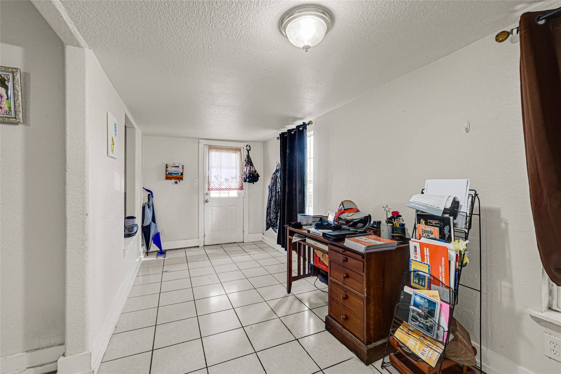 7401 Helmers Street, Houston, TX 77022 7401 Helmers Street, Houston, TX 77022