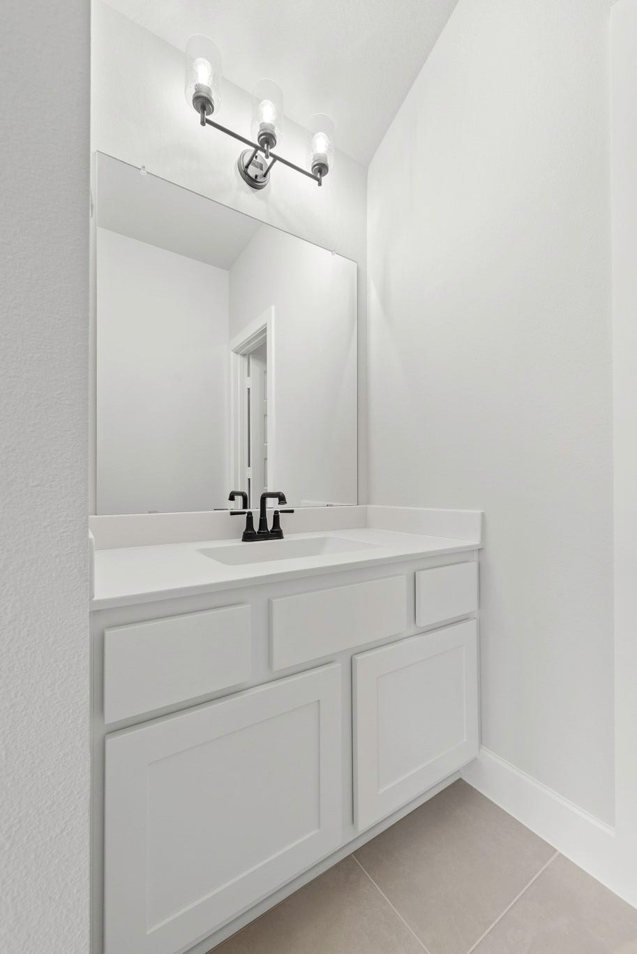 404 Heritage Moon Court, Katy, TX 77493 Representative image. Features, selections and colors may vary.