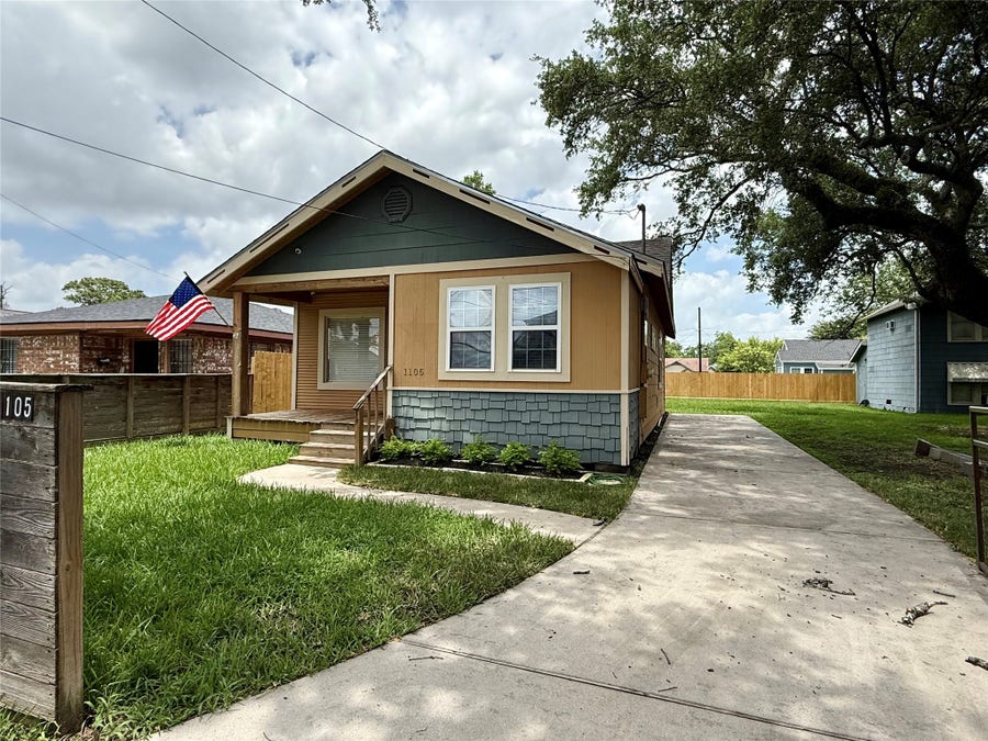 Property photo for 1105 Melbourne Street, Houston, TX