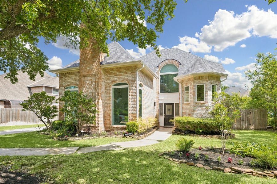 Property photo for 17902 Fernbluff Drive, Spring, TX