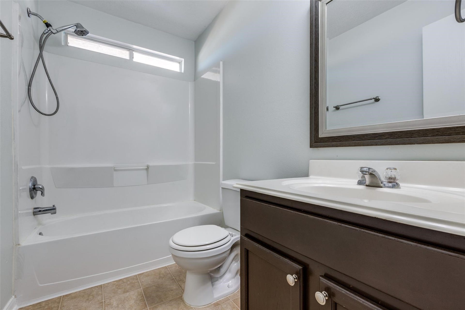 Secondary Bath located between Bedroom 3 & 4