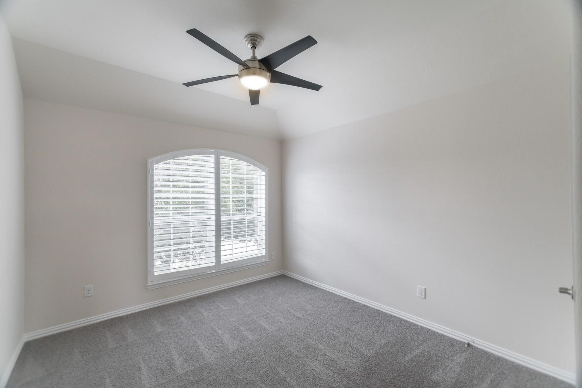 25618 Crisp Spring Lane, Spring, TX 77373