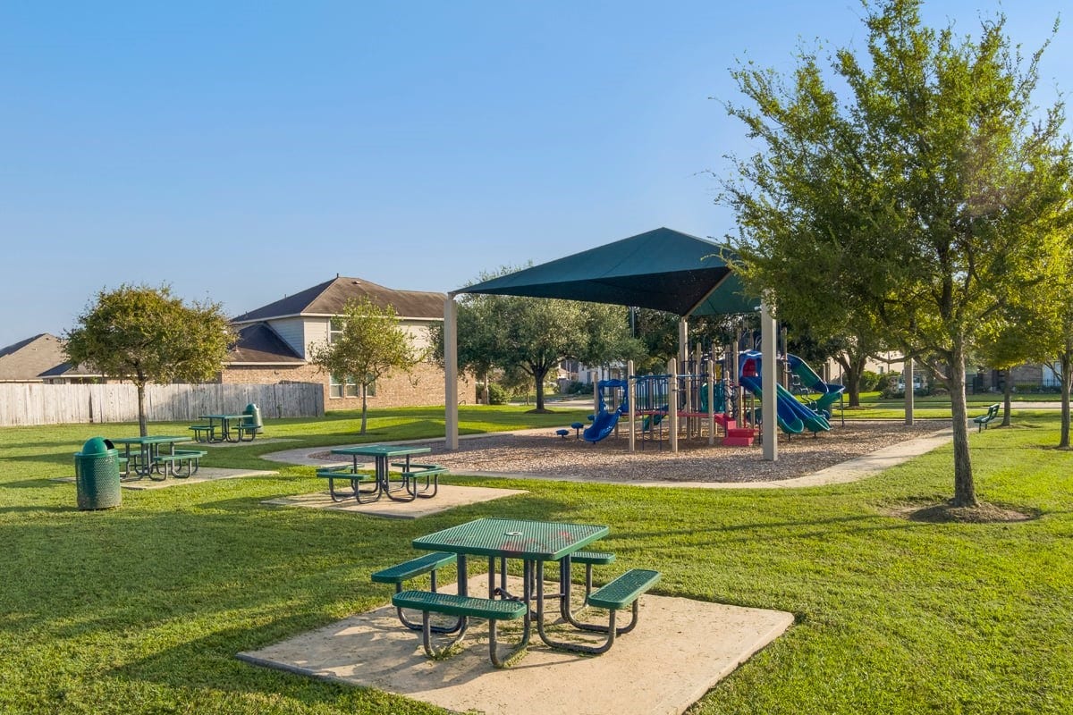 6031 Monte Thomas Drive, Manvel, TX 77578 Community Park