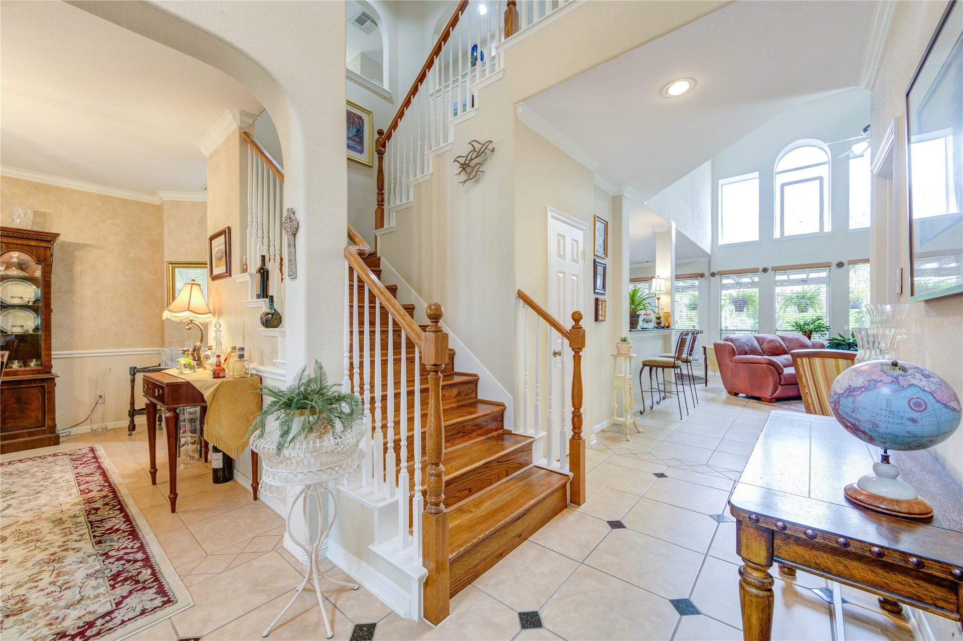 1711 Calico Canyon Lane, Pearland, TX 77581 Entryway