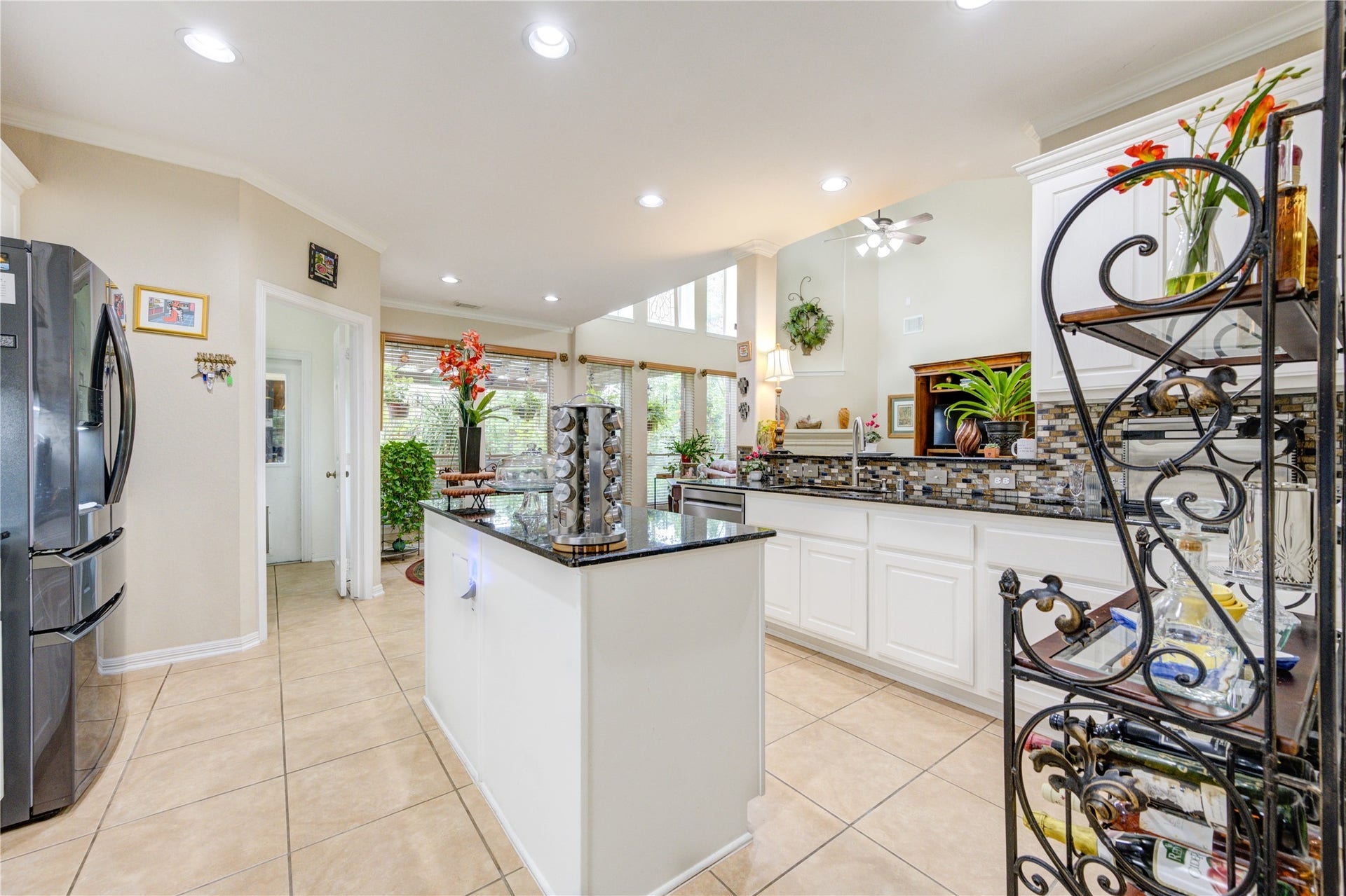 1711 Calico Canyon Lane, Pearland, TX 77581 Kitchen