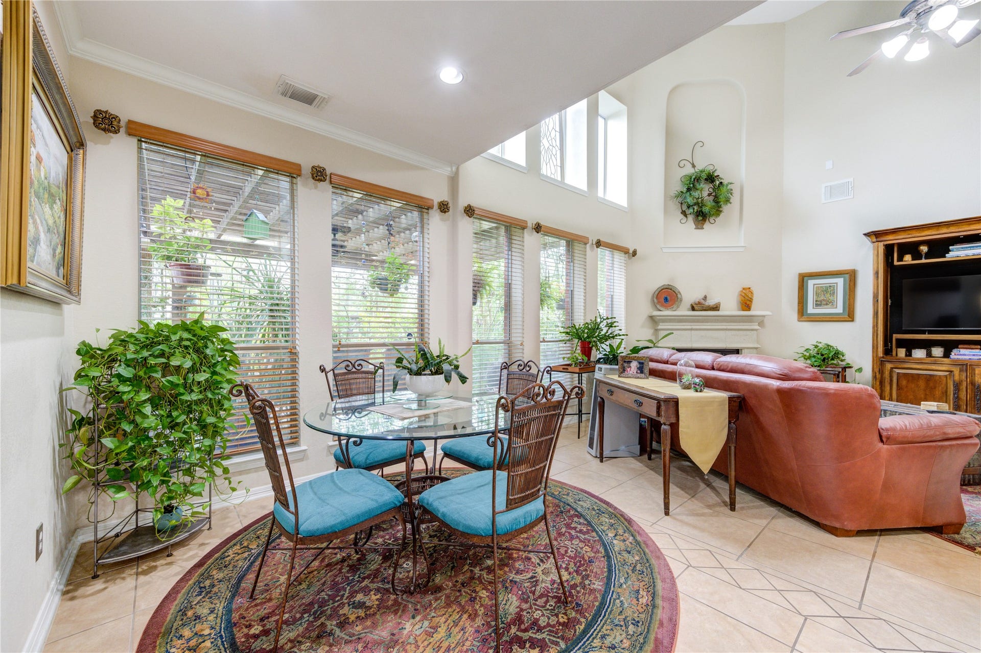 1711 Calico Canyon Lane, Pearland, TX 77581 Breakfast Room