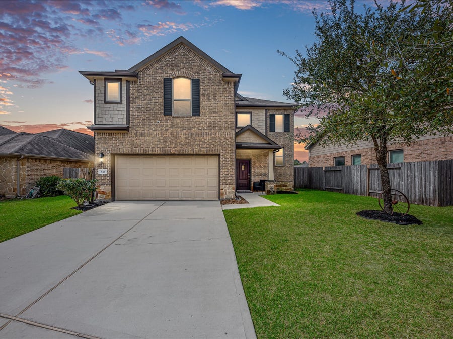 Property photo for 623 Orchid Hill Drive E, Conroe, TX