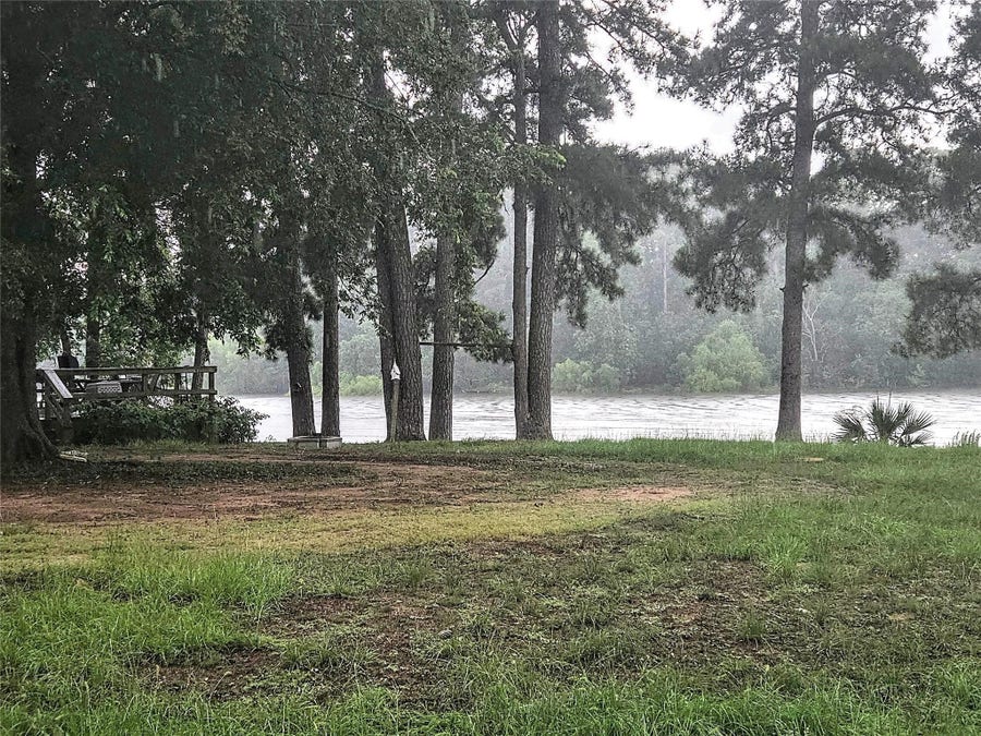 Property photo for 702 Saint Lawrence River Road, Conroe, TX