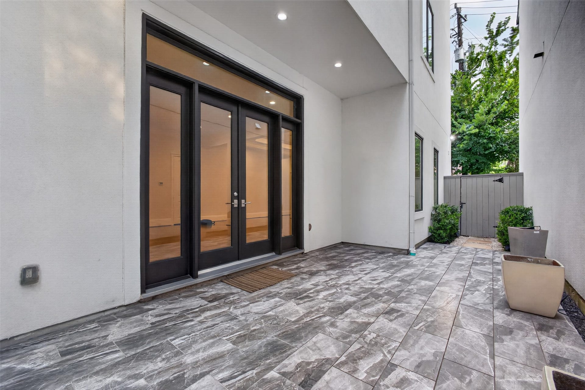 2312 Potomac Drive, #B, Houston, TX 77057
