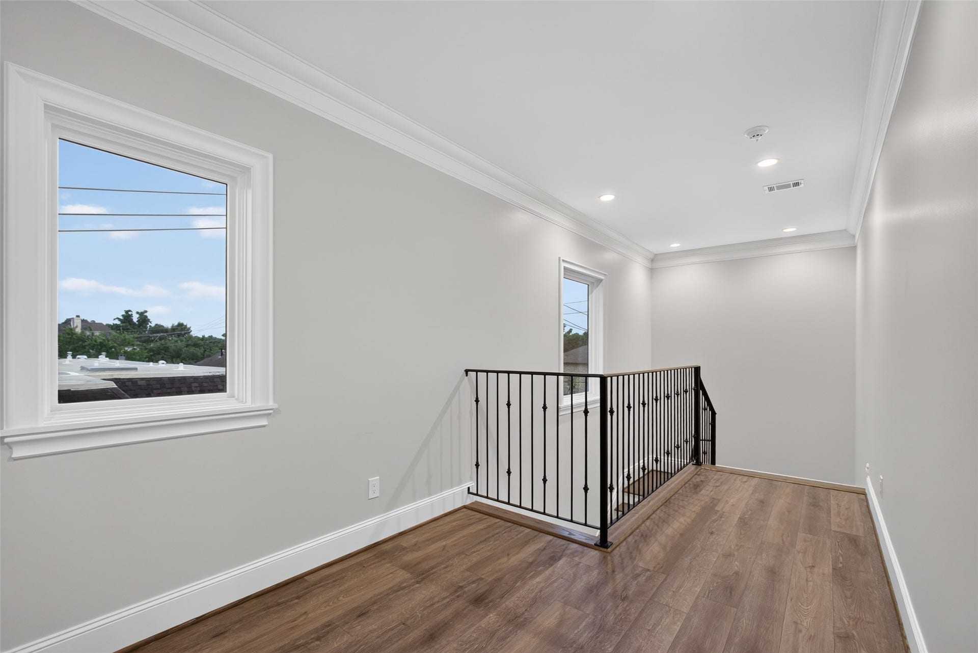 Third floor landing
