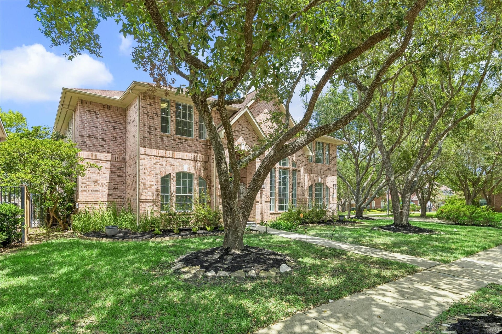 39 Oakmere Place, Sugar Land, TX 77479 39 Oakmere Place, Sugar Land, TX 77479