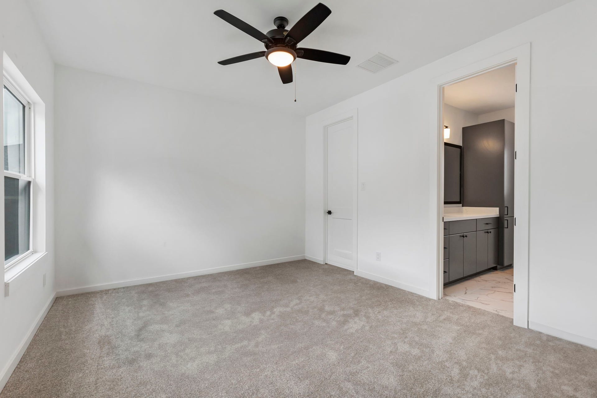 24739 Trull Brook Lane, Spring, TX 77389 Secondary bedroom with ensuite on second floor.