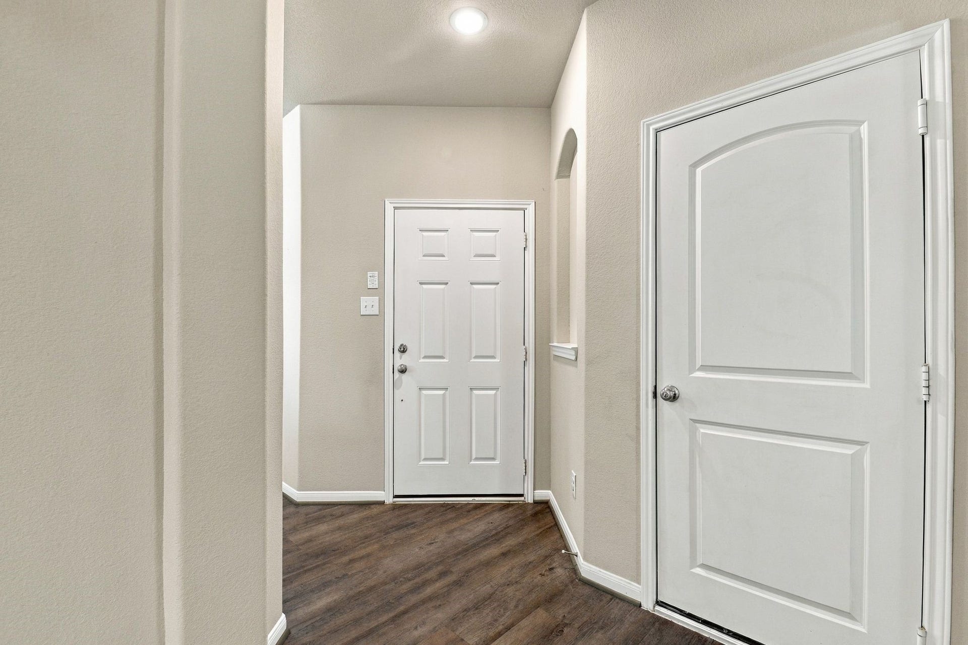 10423 Rochester Hills Lane, Tomball, TX 77375 Entry