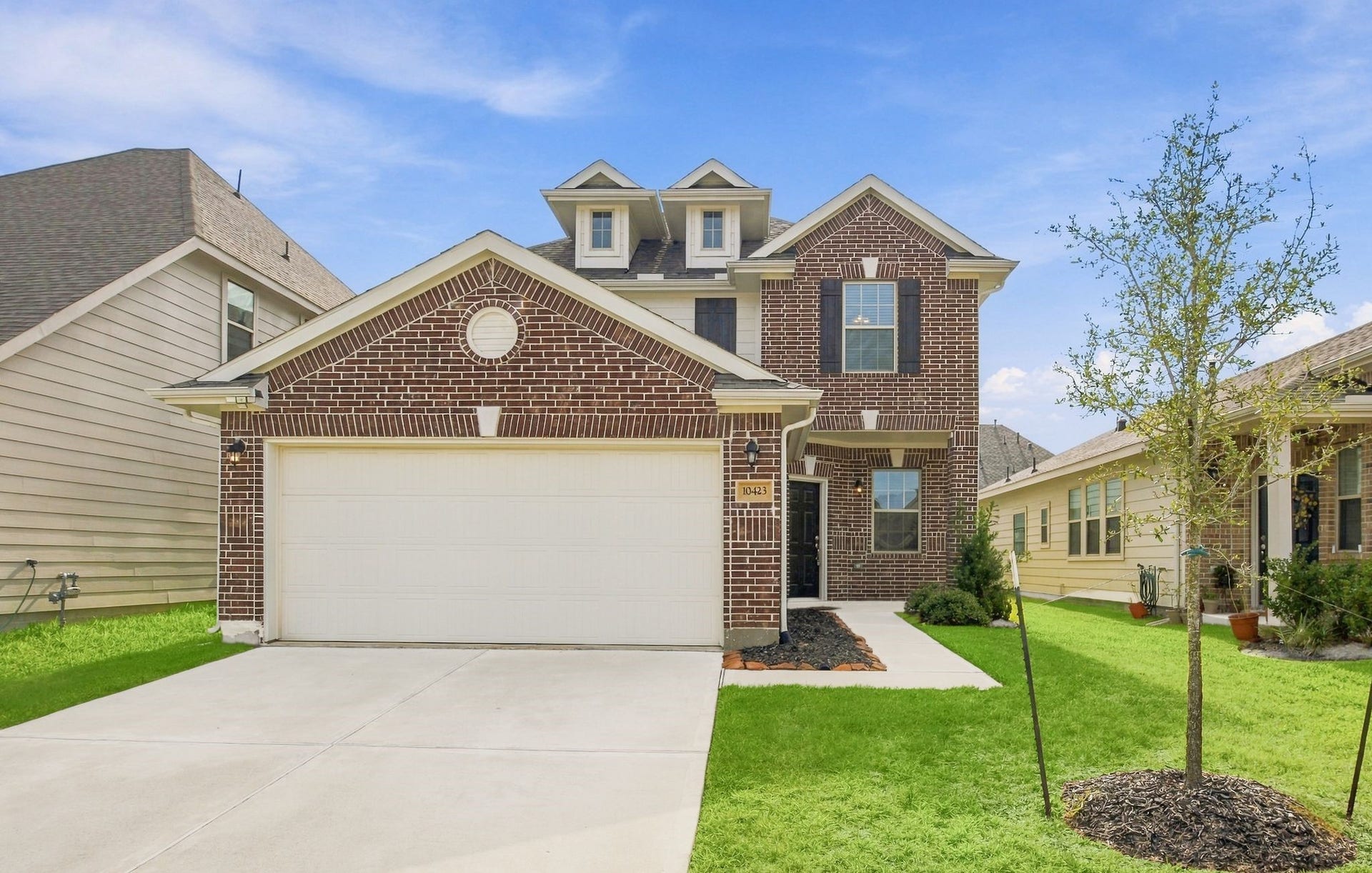 10423 Rochester Hills Lane, Tomball, TX 77375 Welcome to 10423 Rochester Hills