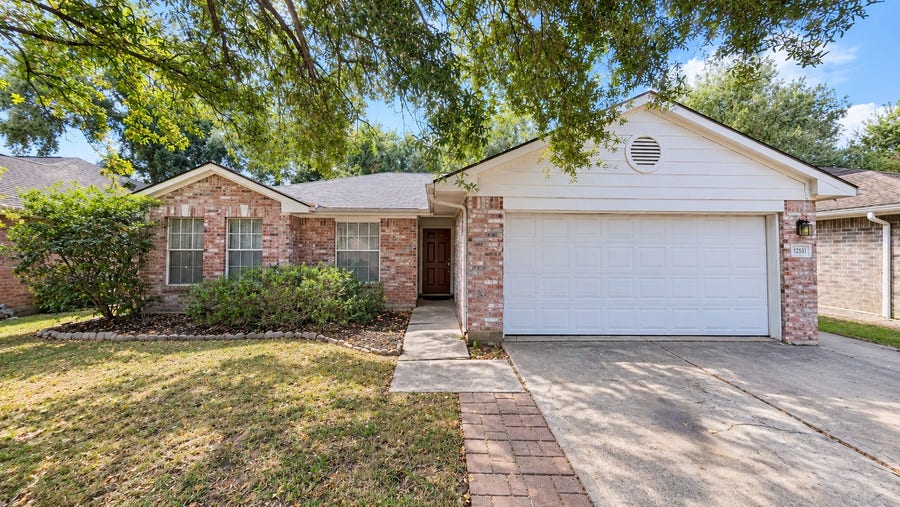 Property photo for 5026 Edgegate Drive, Spring, TX