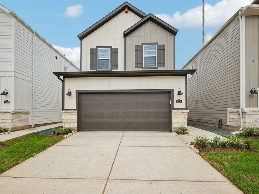 Property photo for 1026 Cedar Place Lane, Houston, TX