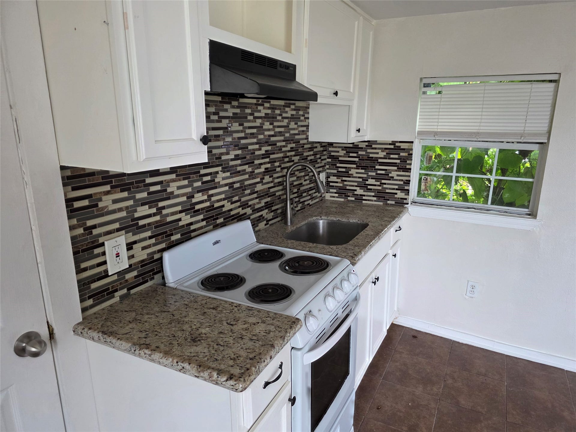114 Canton Street, #1/2, Houston, TX 77012