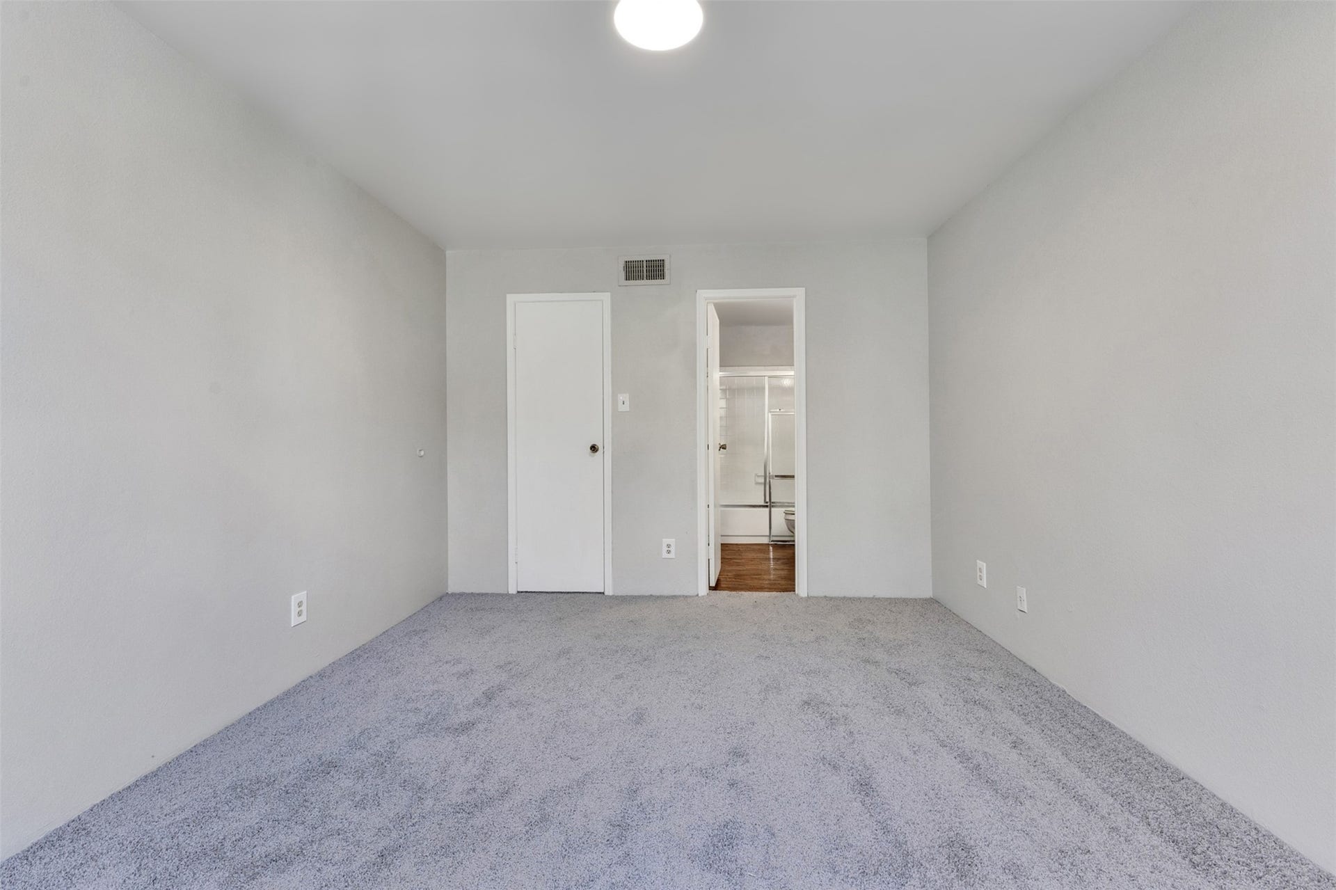 Master Bedroom 4