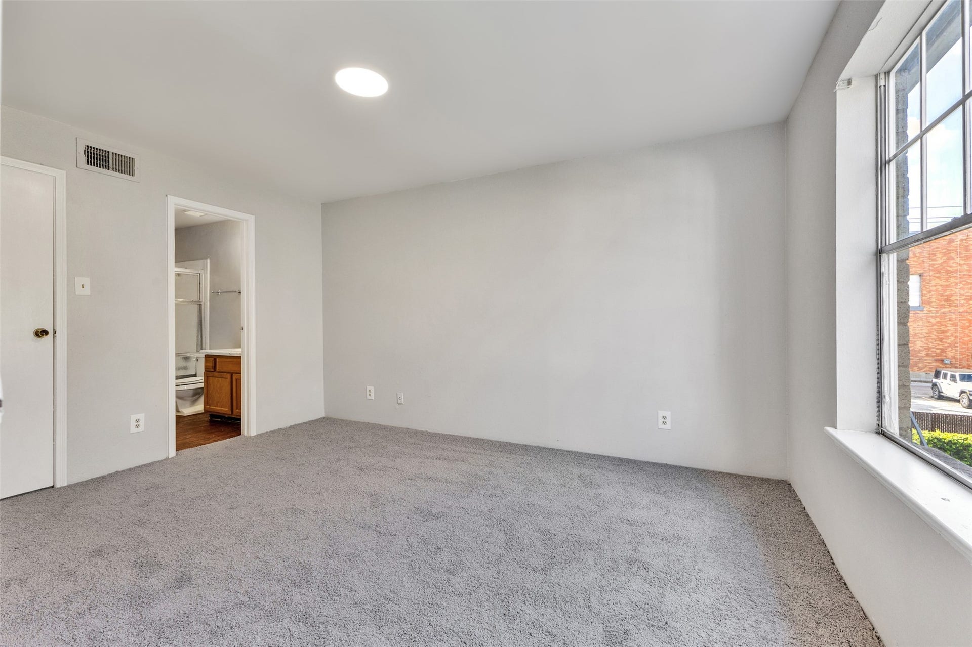 Master Bedroom 3