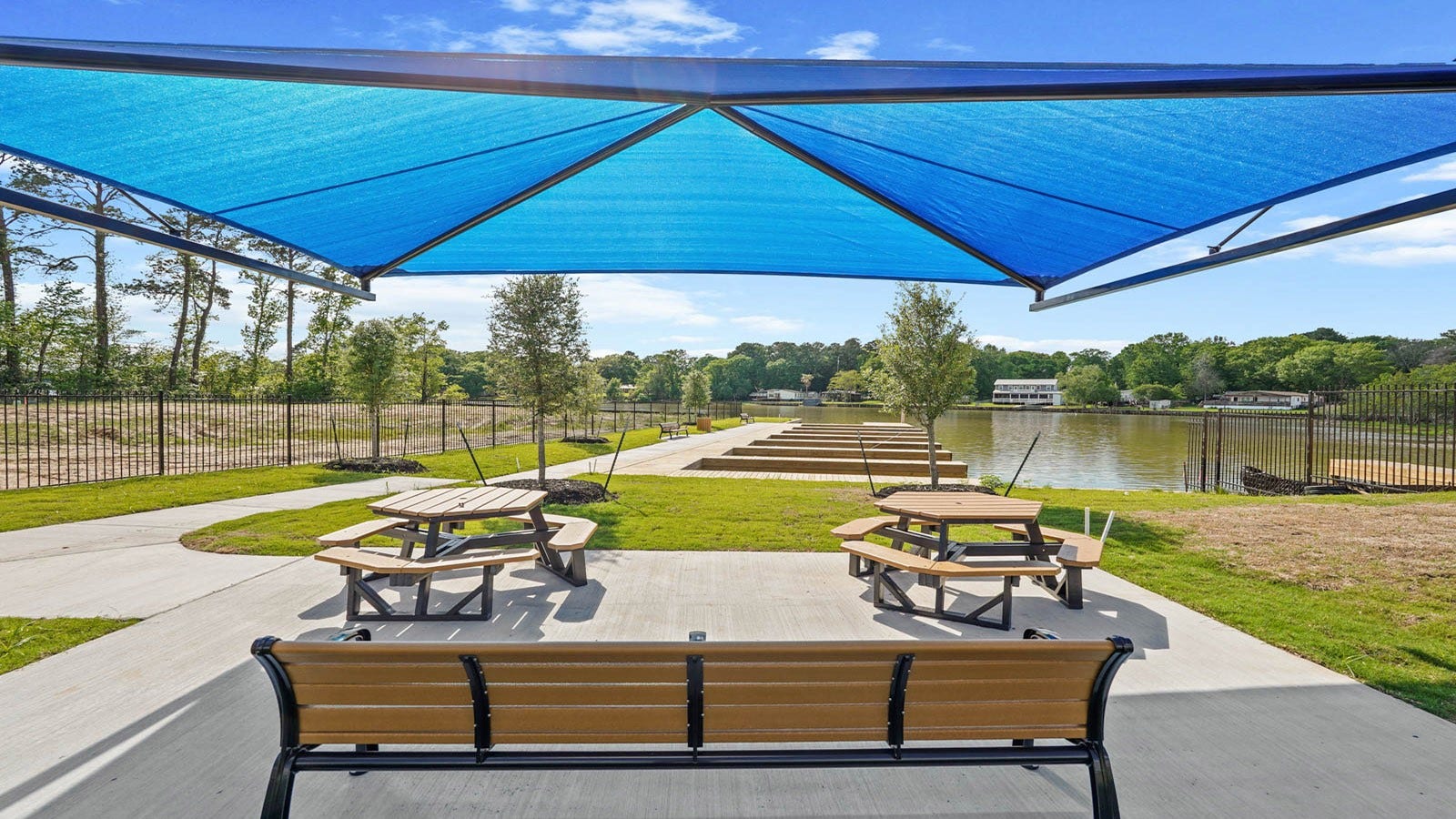 13050 Sorrento Bay Drive, Willis, TX 77318 13050 Sorrento Bay Drive, Willis, TX 77318