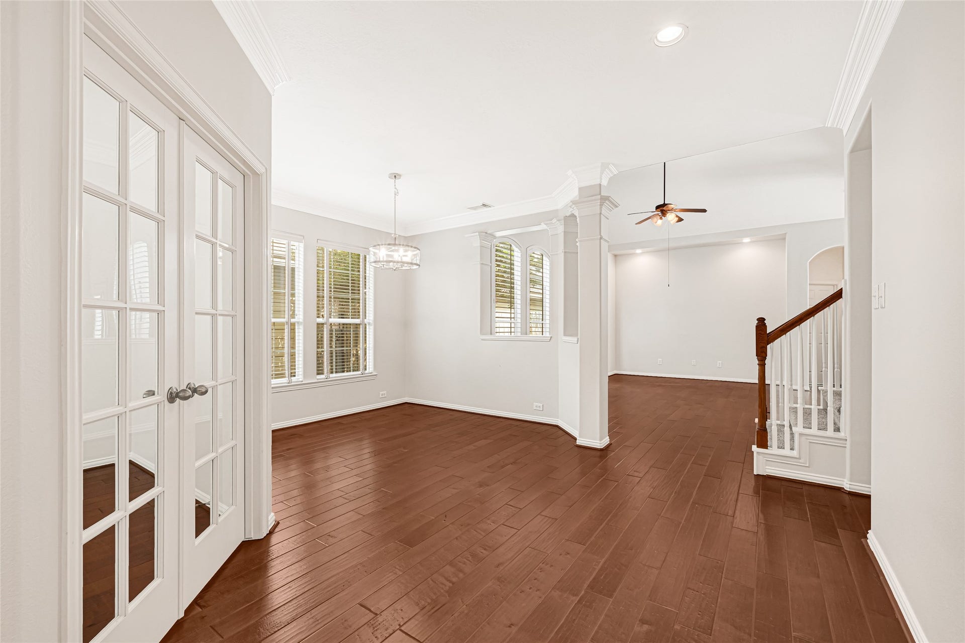 2910 Crescent Oaks Park Lane, Spring, TX 77386 Flowing views of the office, dining, and family room highlight the thoughtful layout.