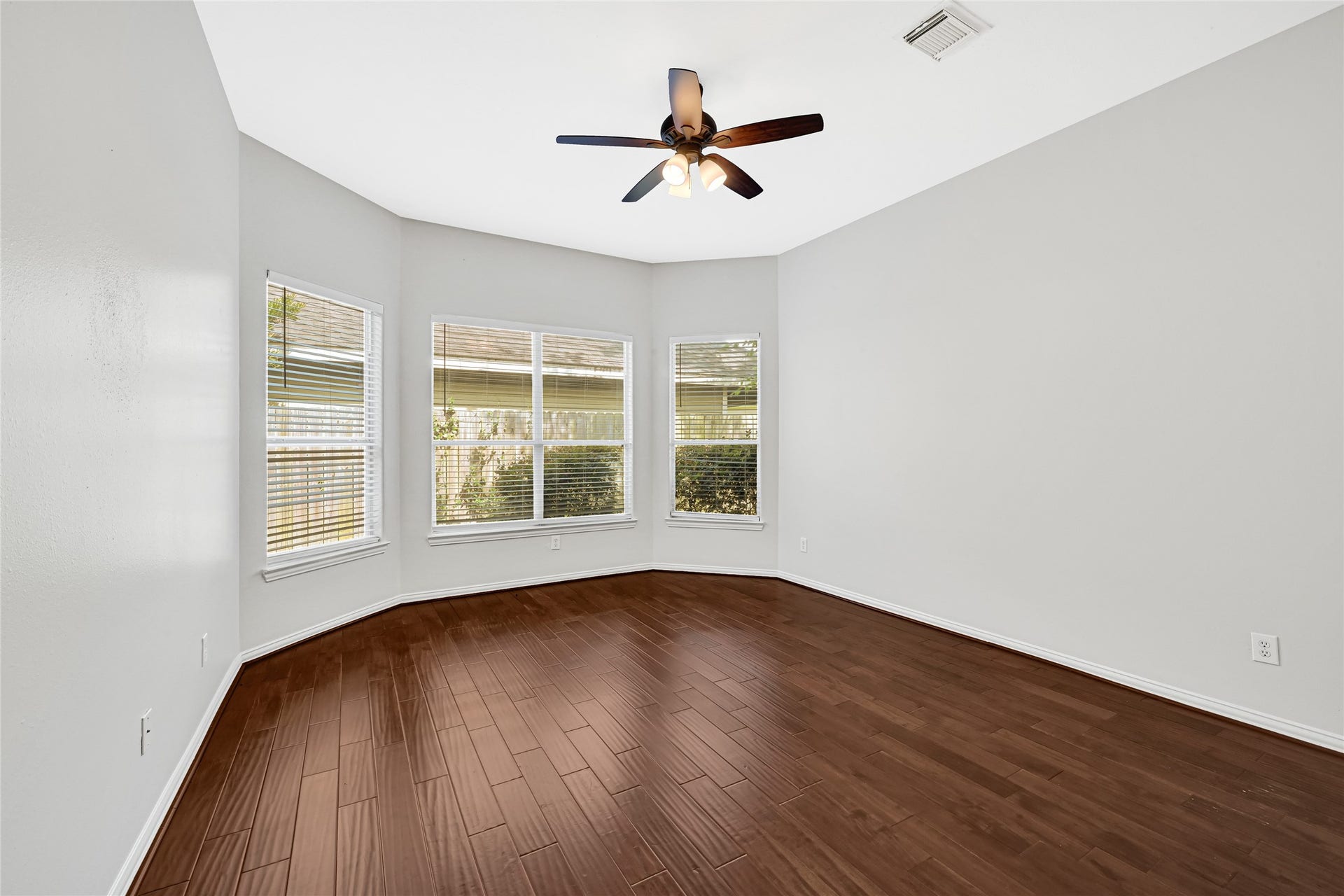 2910 Crescent Oaks Park Lane, Spring, TX 77386 2910 Crescent Oaks Park Lane, Spring, TX 77386