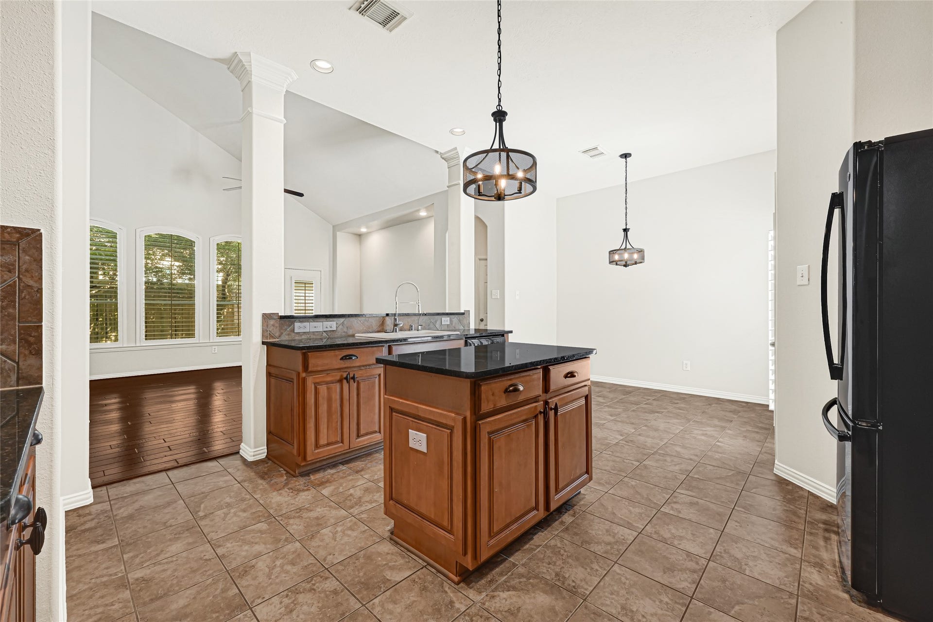 2910 Crescent Oaks Park Lane, Spring, TX 77386 2910 Crescent Oaks Park Lane, Spring, TX 77386