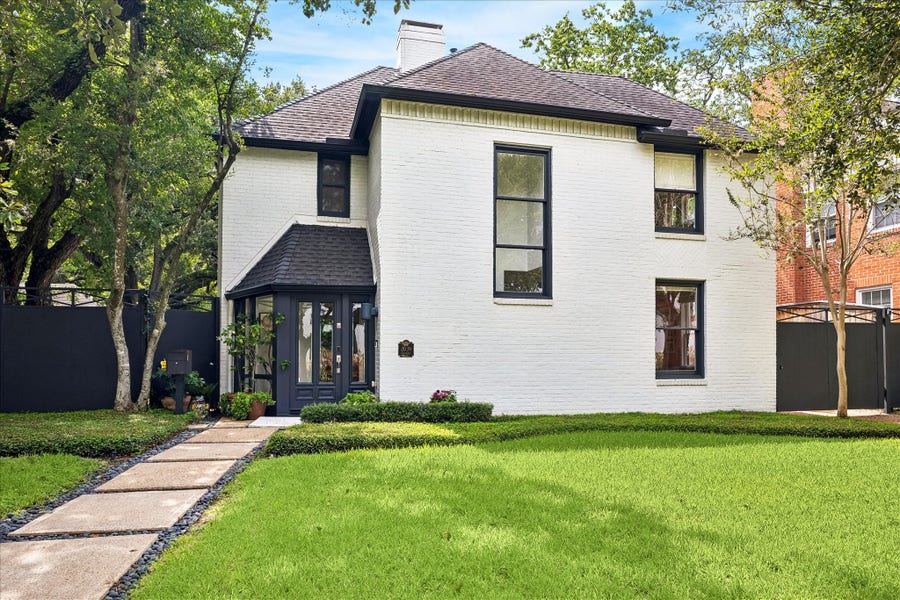 Property photo for 2039 University Boulevard, Houston, TX