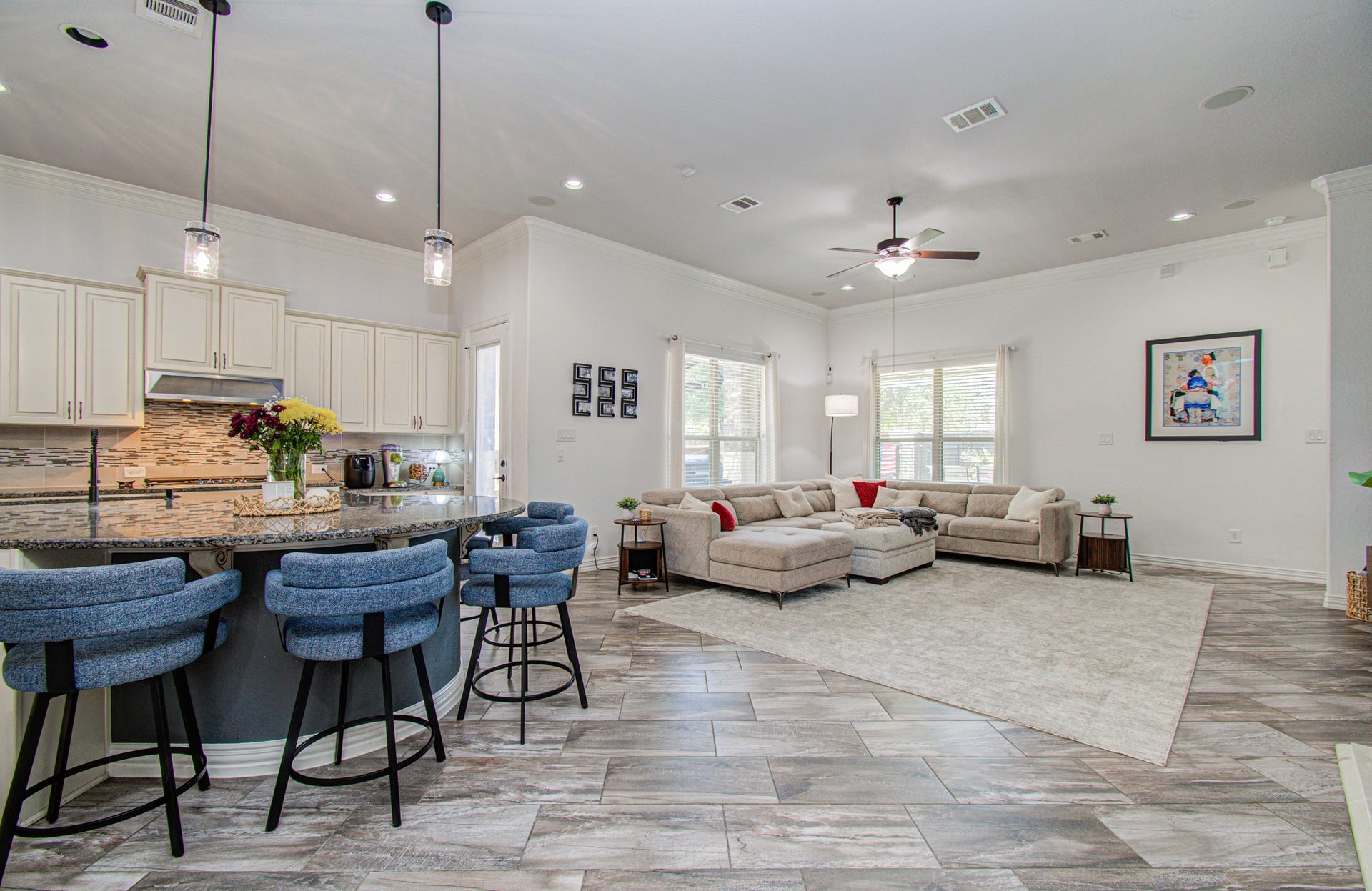 17915 Olde Oaks Estate Court, Cypress, TX 77433 The kitchen is open to the family room and is airy and bright.