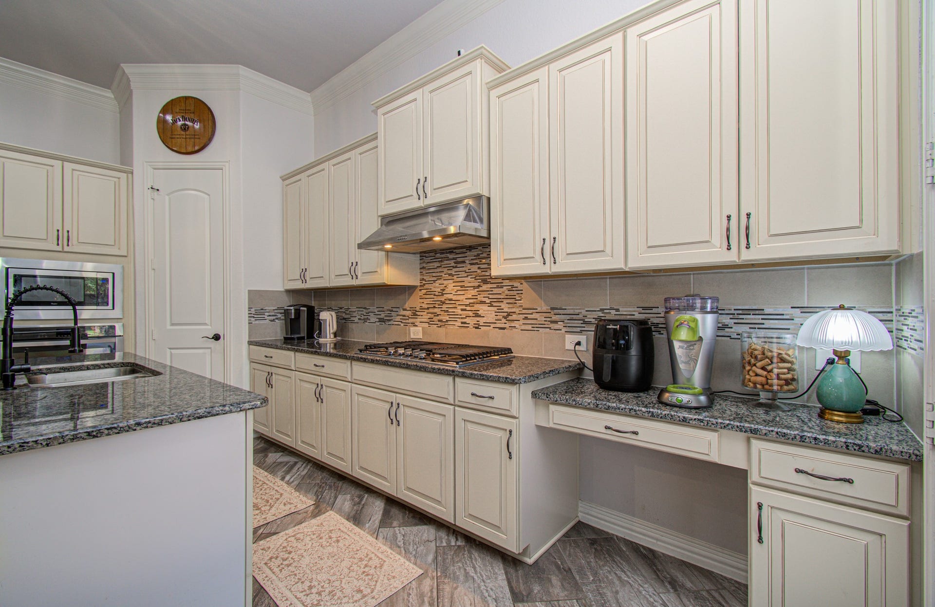 17915 Olde Oaks Estate Court, Cypress, TX 77433 Kicthen also features a gas cook top, built in microwave and oven and a walk in pantry.