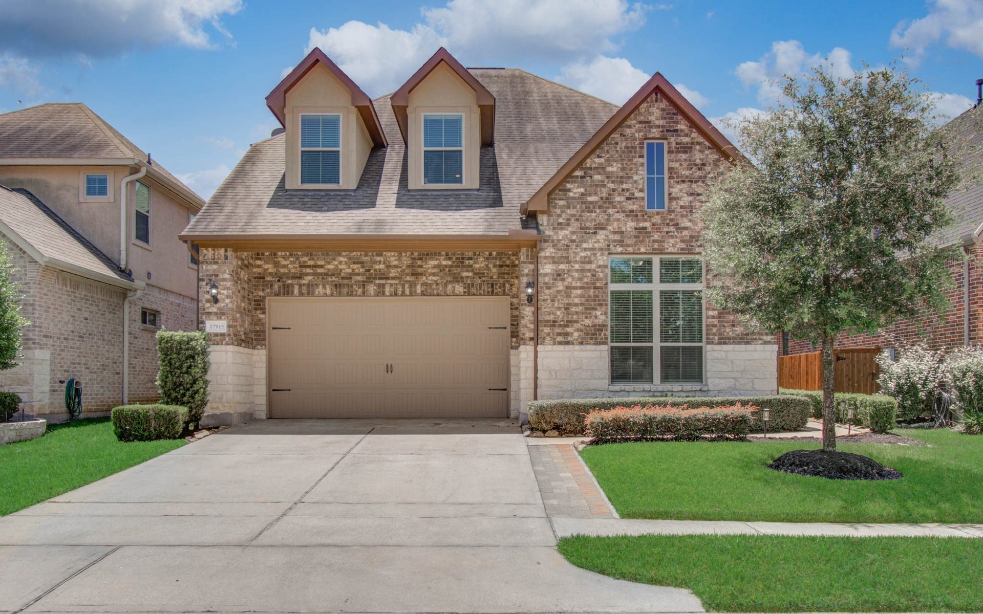 17915 Olde Oaks Estate Court, Cypress, TX 77433 Nestled deep in an exclusive gated section of Towne Lake at the end of a tranquil cul-de-sac, this well-maintained 3089 sq ft, 4 bed/3 bath residence has 2 beds & 2 full baths on 1st floor. The double wide driveway is extra wide for easy parking. New grass sod in front. Home also has a low prop tax rate and is zoned to all A-Rated schools.