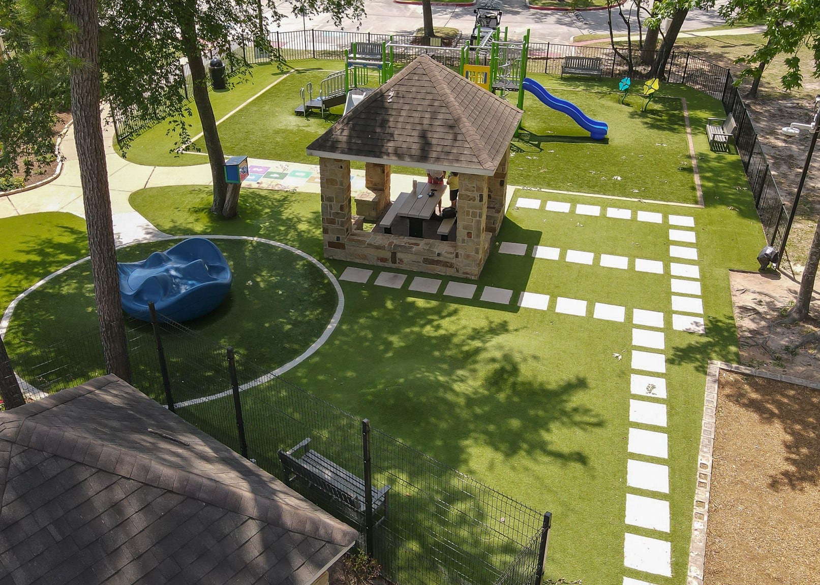 30327 Deleon Fields Drive, Spring, TX 77386