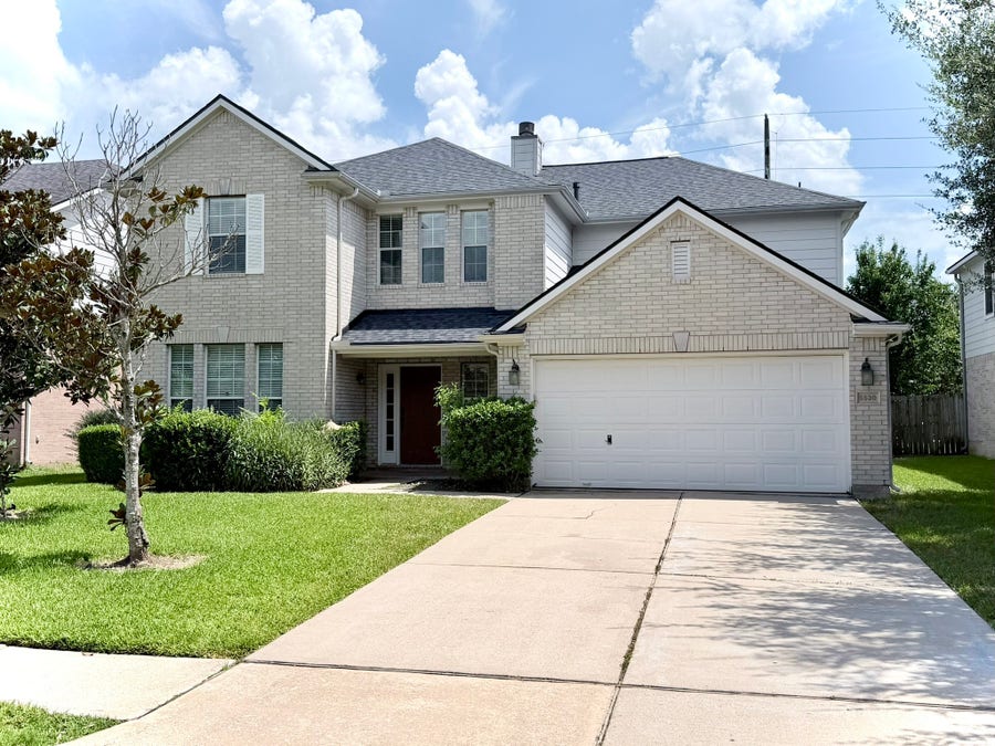 Property photo for 5530 Gable Meadows Drive, Sugar Land, TX