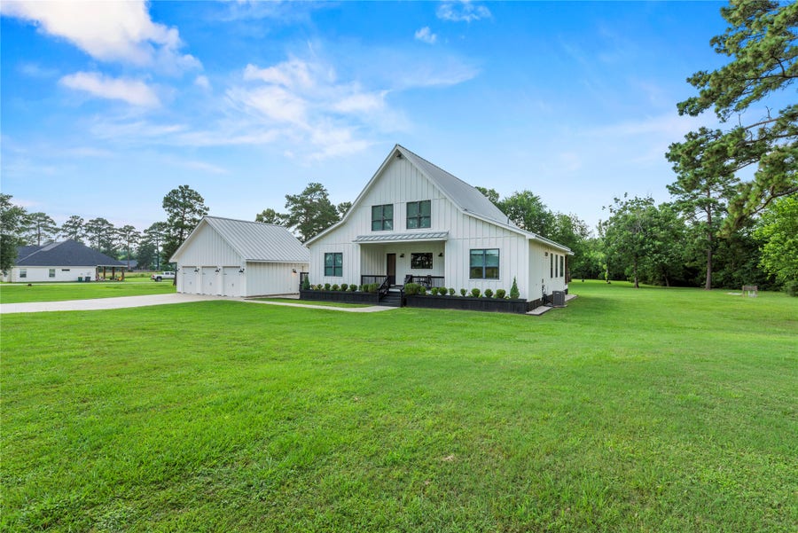 Property photo for 1400 Hicks Street, Tomball, TX