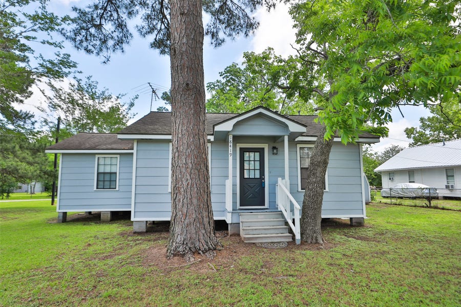 Property photo for 18419 Buddy Riley Boulevard, Magnolia, TX
