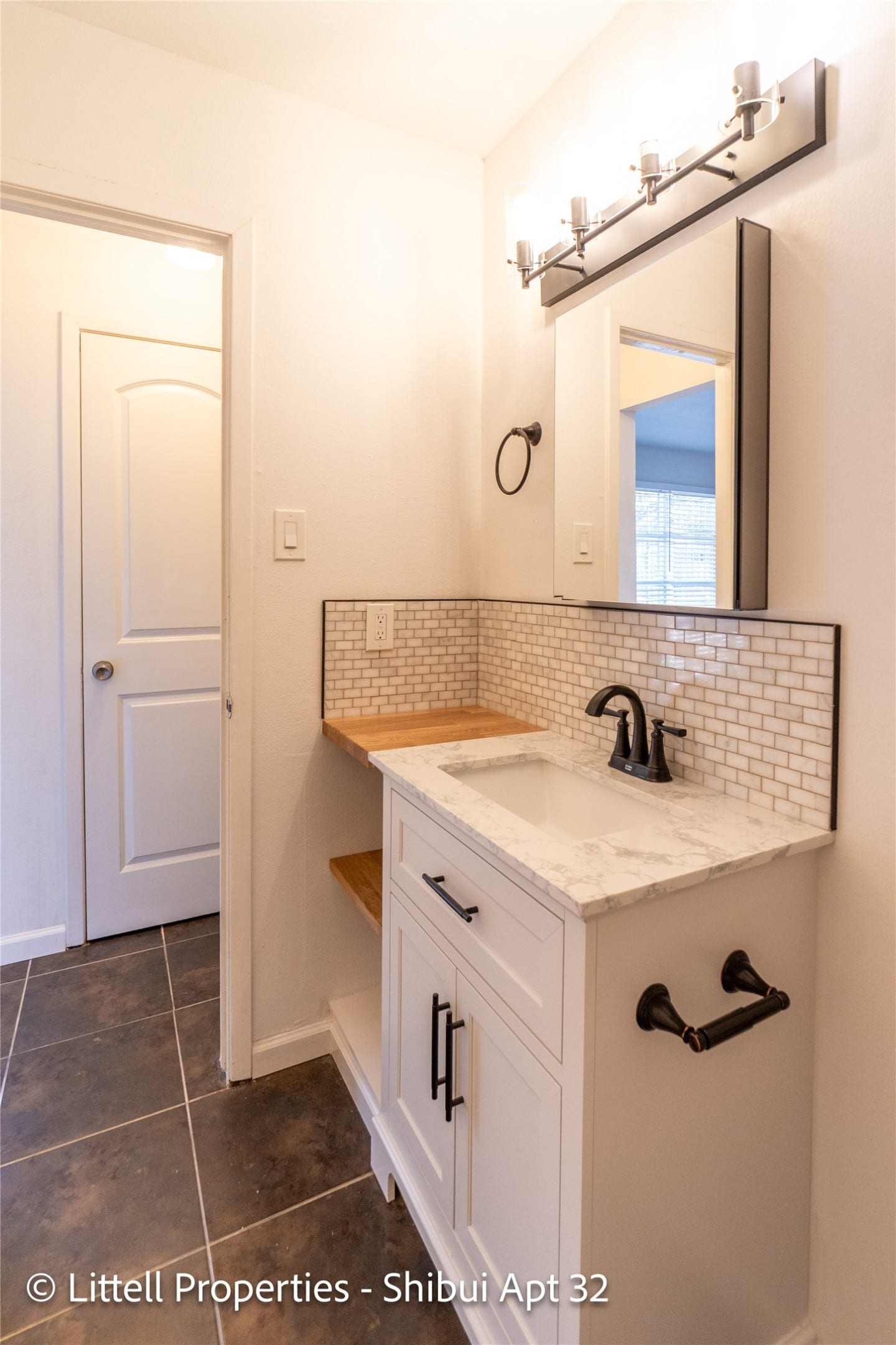 714 Woodrow Street, #32, Houston, TX 77006 Located right next to the closet