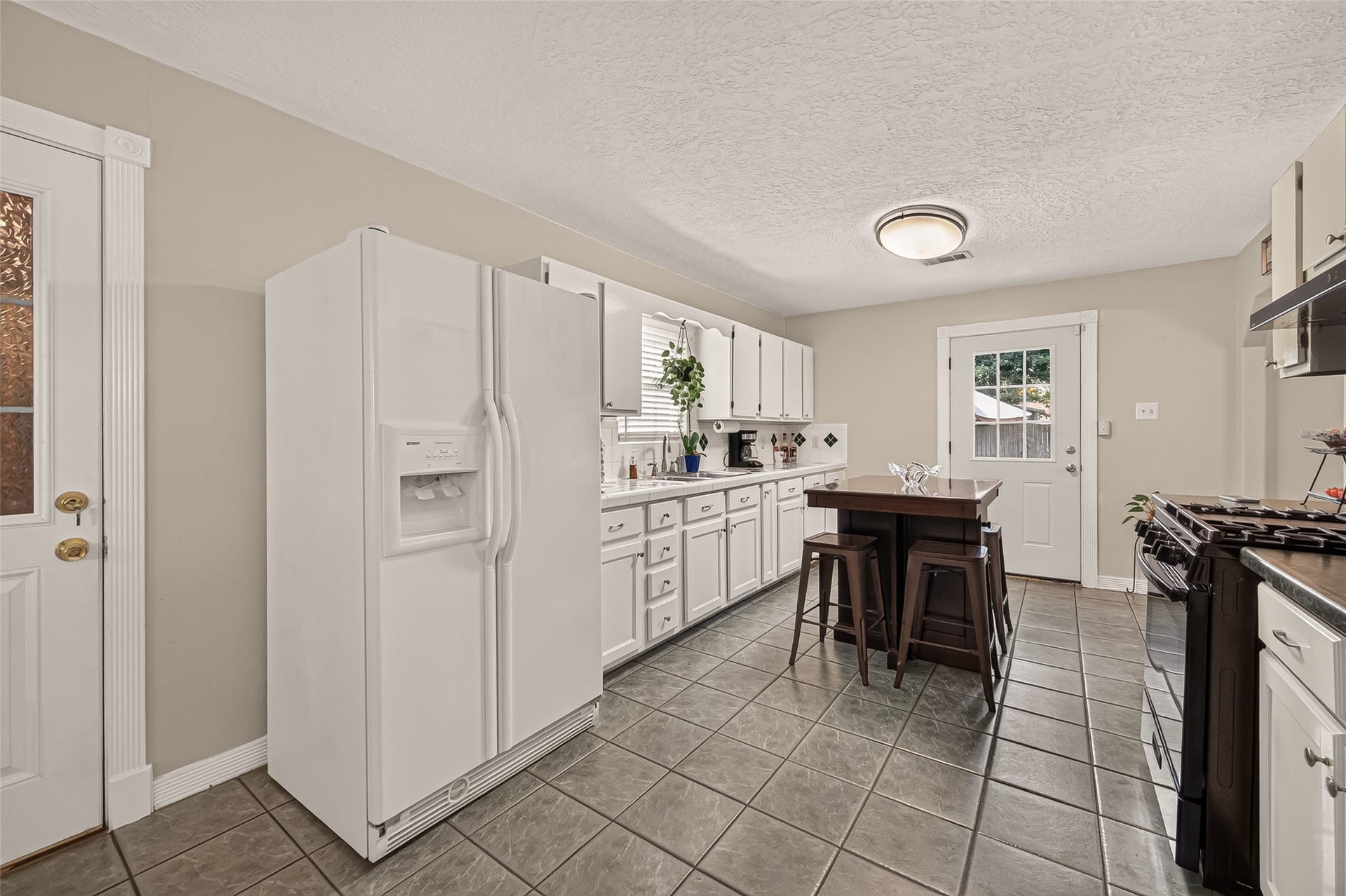 5943 Southlark Street, Houston, TX 77033