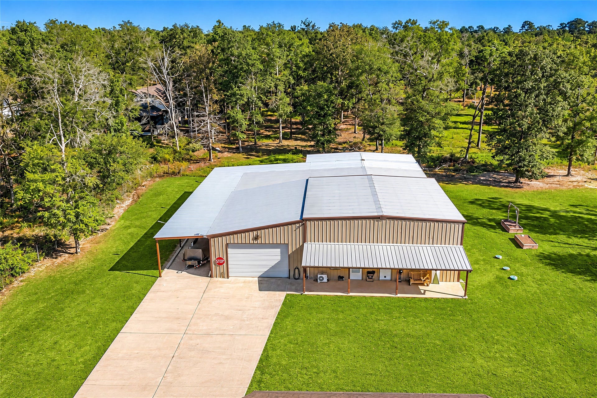 21215 Big Buck Drive, Cleveland, TX 77328 21215 Big Buck Drive, Cleveland, TX 77328