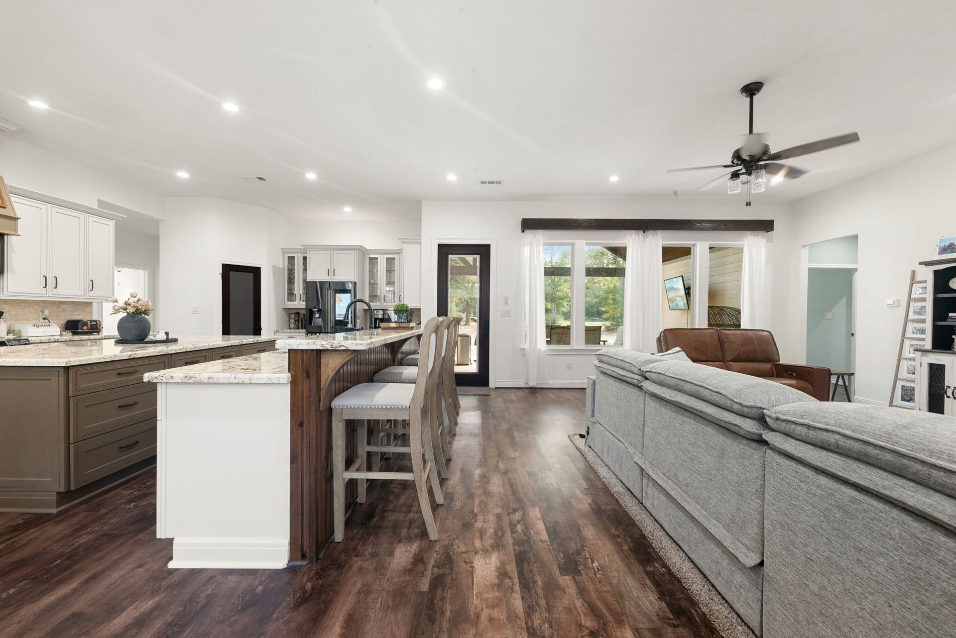 21215 Big Buck Drive, Cleveland, TX 77328 21215 Big Buck Drive, Cleveland, TX 77328