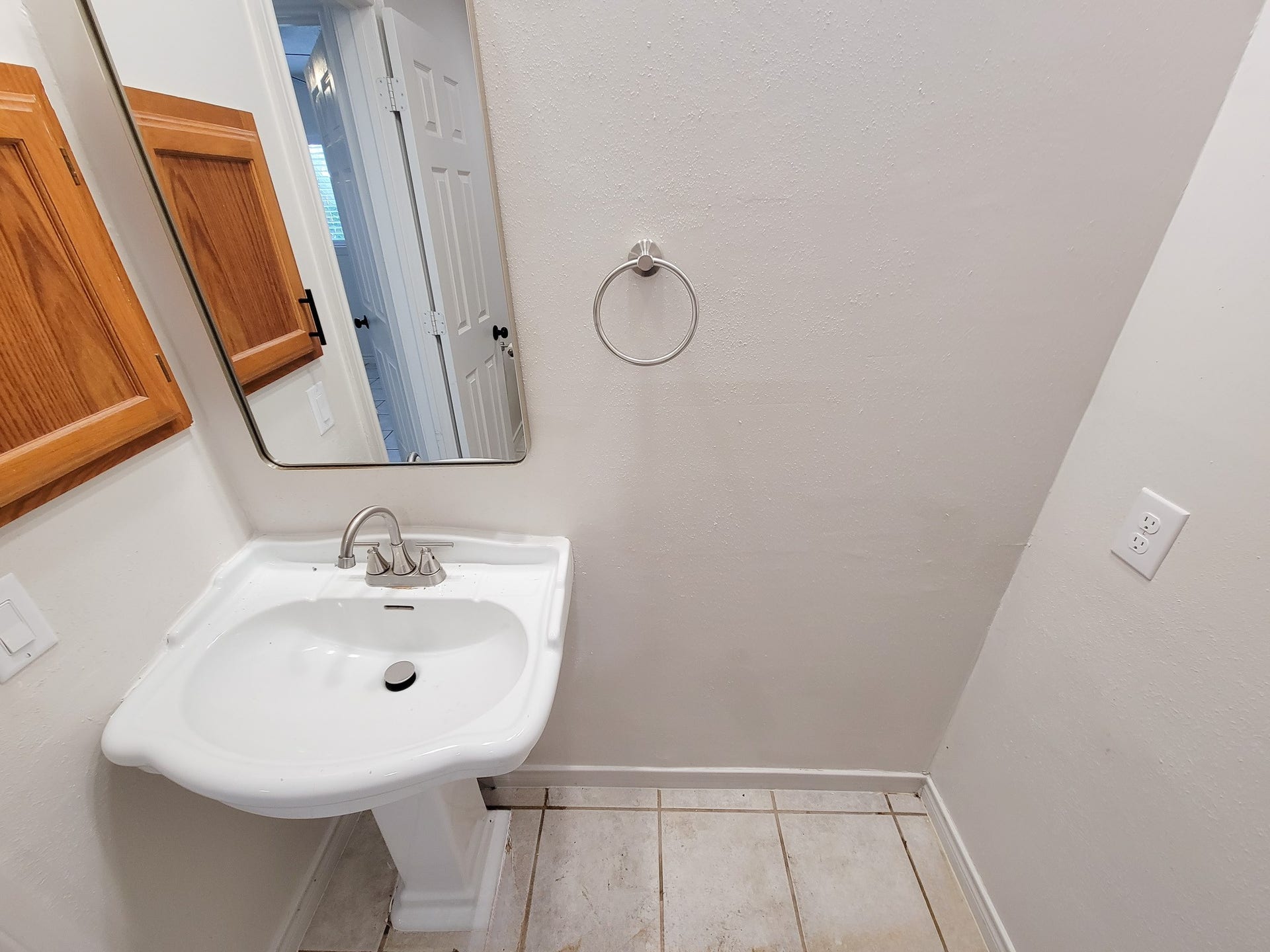 10102 Park Lane, La Porte, TX 77571 10102 Park Lane, La Porte, TX 77571