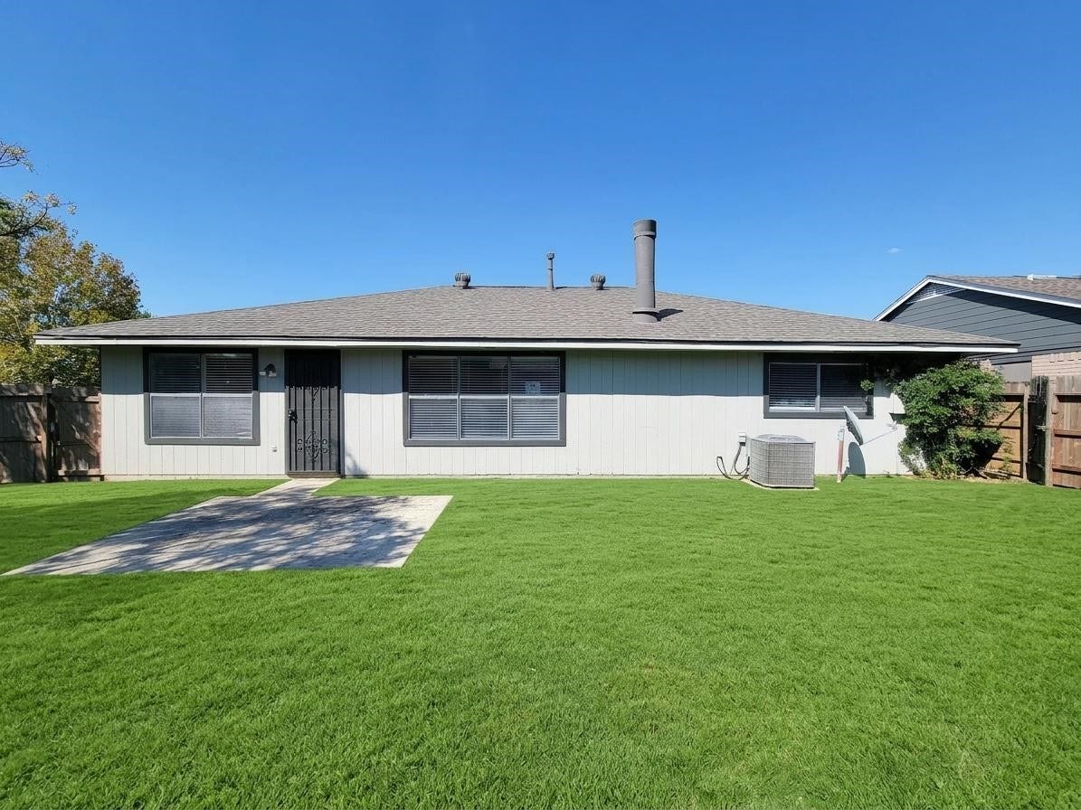 10102 Park Lane, La Porte, TX 77571 10102 Park Lane, La Porte, TX 77571