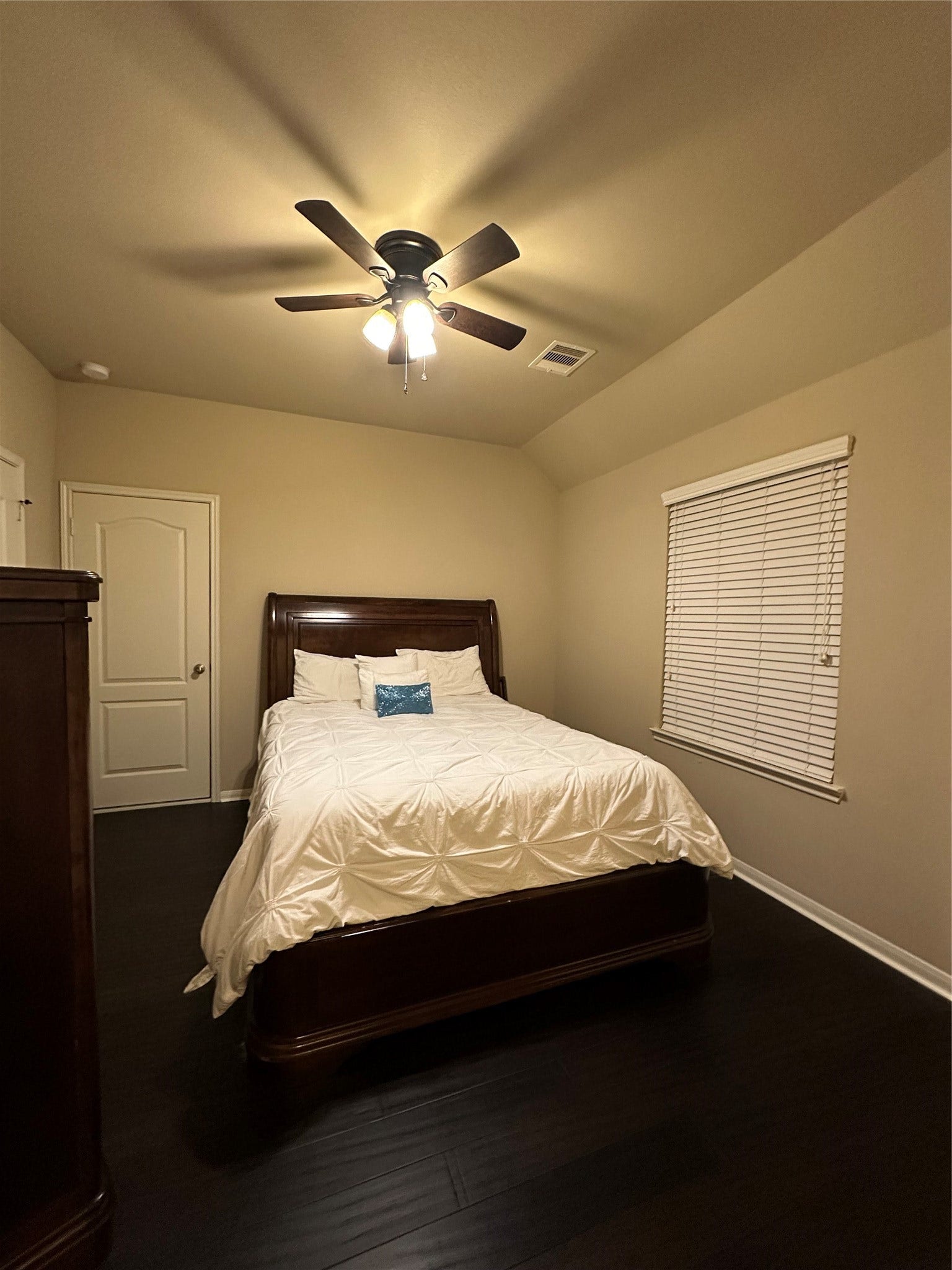 13415 Sunset Bay Lane, Pearland, TX 77584 13415 Sunset Bay Lane, Pearland, TX 77584